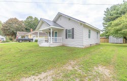 909 Stewart Avenue, Chickamauga, GA 30707