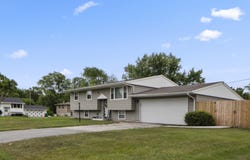 3315 W 77th Place, Merrillville, IN 46410