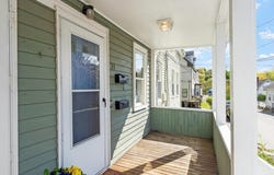 24 Chestnut St, Framingham, MA 01701