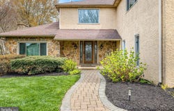 12 HIGH MEADOW LANE, NEWARK, DE 19711