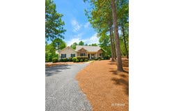 124 Lancashire Lane, West End, NC 27376