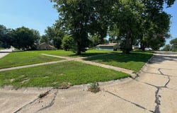 818 L St, Auburn, NE 68305