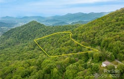 999 Mount Soma Boulevard, Clyde, NC 28721