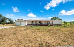 13808 GREENWOOD RD, Atascosa, TX 78002-4751