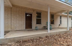 581 Highway 95 S, Elgin, TX 78621