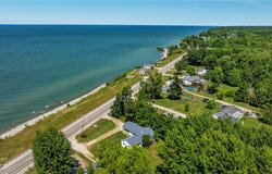 6940 Lake Rd W, Ashtabula, OH 44004