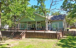 9501 Oakwood Road, Quinlan, TX 75474