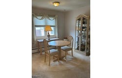 63 Roseland Ave, Caldwell Boro Twp., NJ 07006