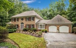 6922 WINNERS Circle, FAIRFAX STATION, VA 22039