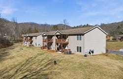 520 Baird Cove Rd, Franklin, NC 28734