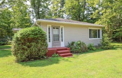 807 E VETERAN Street, SURING, WI 54174