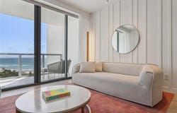2201 Collins Ave, Miami Beach, FL 33139