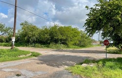 N Palm Street, Progreso, TX 78570