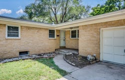 621 S Woodlawn Blvd, Derby, KS 67037