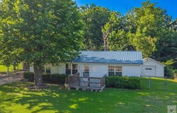 1101 E Avenue A, Hooks, TX 75561