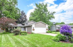 6415 Ridge Plaza Drive, North Ridgeville, OH 44039