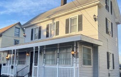 211 W 6TH STREET, LAUREL, DE 19956