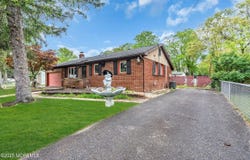 215 Sunset Lane, Howell, NJ 07731