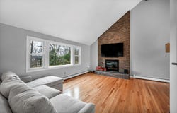 394 Woodhaven Road, Glastonbury, CT 06033