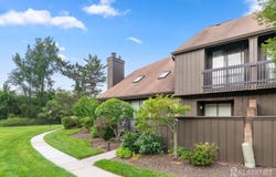 348 Westgate Drive, Edison, NJ 08820