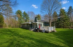 3 Santom St, Auburn, MA 01501