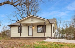 1929 Lower Adkinstown Road, McKee, KY 40447