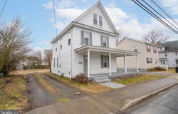 412 E STATE ST, DELMAR, MD 21875