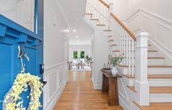 26 Sherman St, Natick, MA 01760