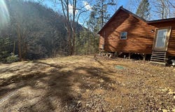 575 Wells Fork Rd, Viper, KY 41774