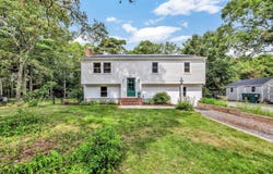324 Bishops Terrace, Hyannis, MA 02601