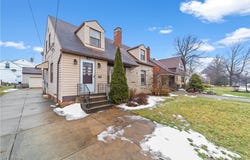 14330 Washington Boulevard, University Heights, OH 44118