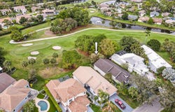 6861 Briarlake Circle, Palm Beach Gardens, FL 33418