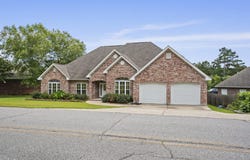 33 Rue Lafitte, Hattiesburg, MS 39402
