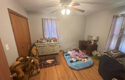 425 E HIGH Street, Creve Coeur, IL 61610