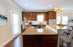 1217 Kings Highway, Dallas, TX 75208