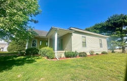 729 Co Rd 1375 E, Carmi, IL 62821