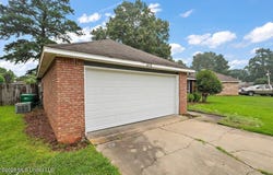 415 Riverbend Drive, Byram, MS 39272