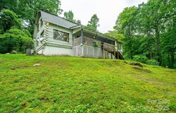15 Wilson Way, Flat Rock, NC 28731