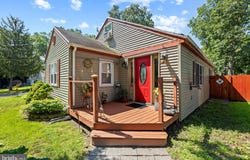 33 TEABERRY STREET, BROWNS MILLS, NJ 08015