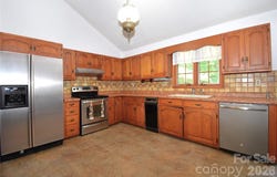 586 Justice Ridge Road, Candler, NC 28715