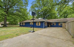 2013 Creekwood, Conway, AR 72032