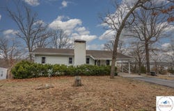 12136 Burton, Warsaw, MO 65355