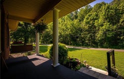 1285 Hudson Valley Drive, South Charleston, WV 25309