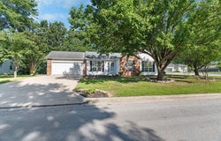 230 Meadow Ridge N, Branson, MO 65616
