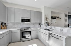 1033 NE 17th Way, Fort Lauderdale, FL 33304