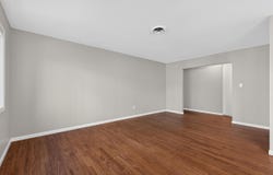 86 W 33RD ST, Bayonne, NJ 07002