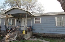 805 SW 4th, Lindsay, OK 73052