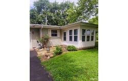 360 S Broadway Street, Frankfort, IN 46041