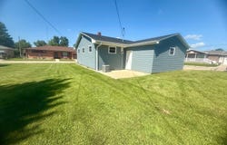 405 Elm St, Elgin, NE 68636