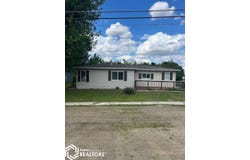 115 W 2nd Street, Gladbrook, IA 50635